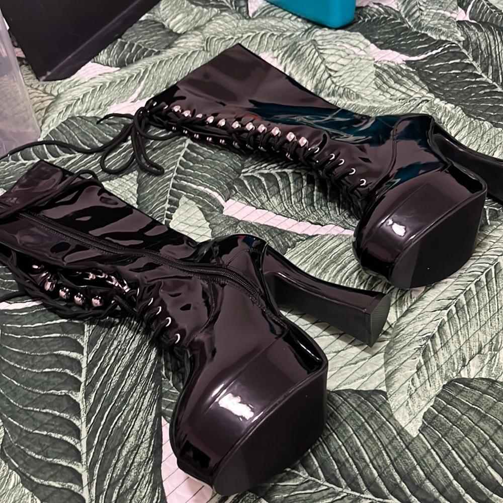 Size 8 Platform Boots